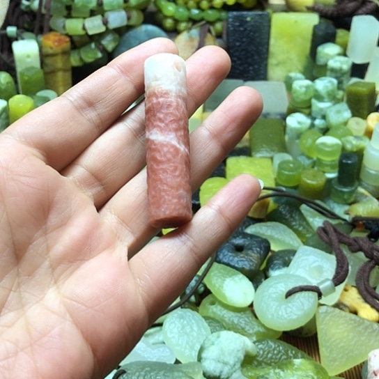 未镶嵌岫玉吊坠黑***物