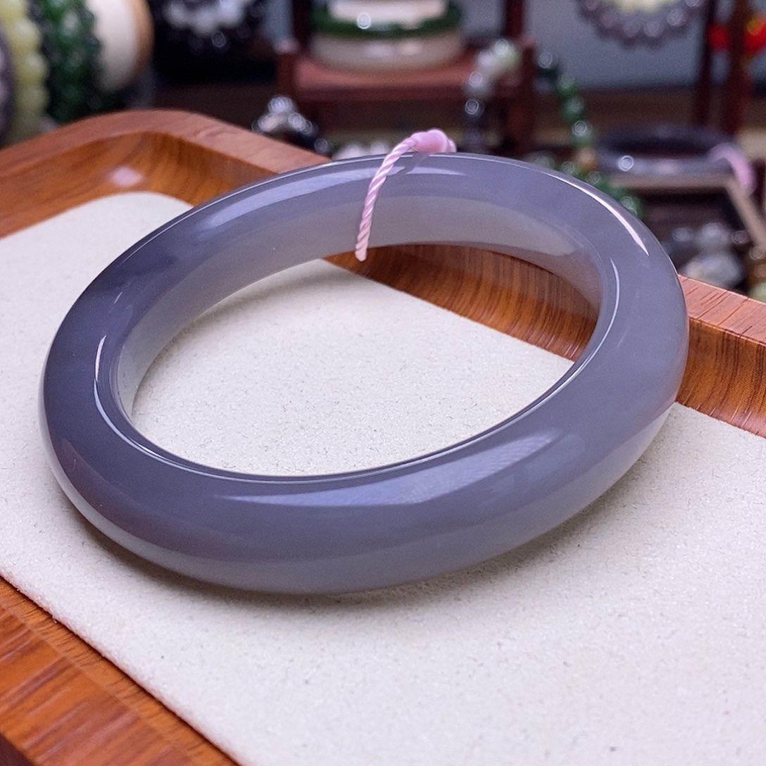 和田玉未镶嵌毕业级老矿料冰浓烟紫半山水手镯56