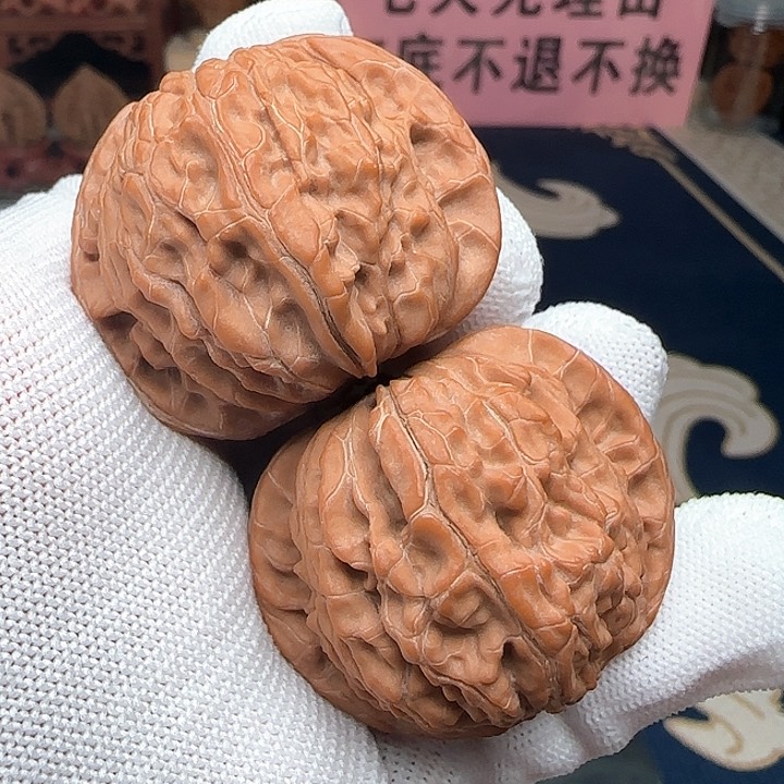 文玩核桃吊坠全品歪磨43克重46.2