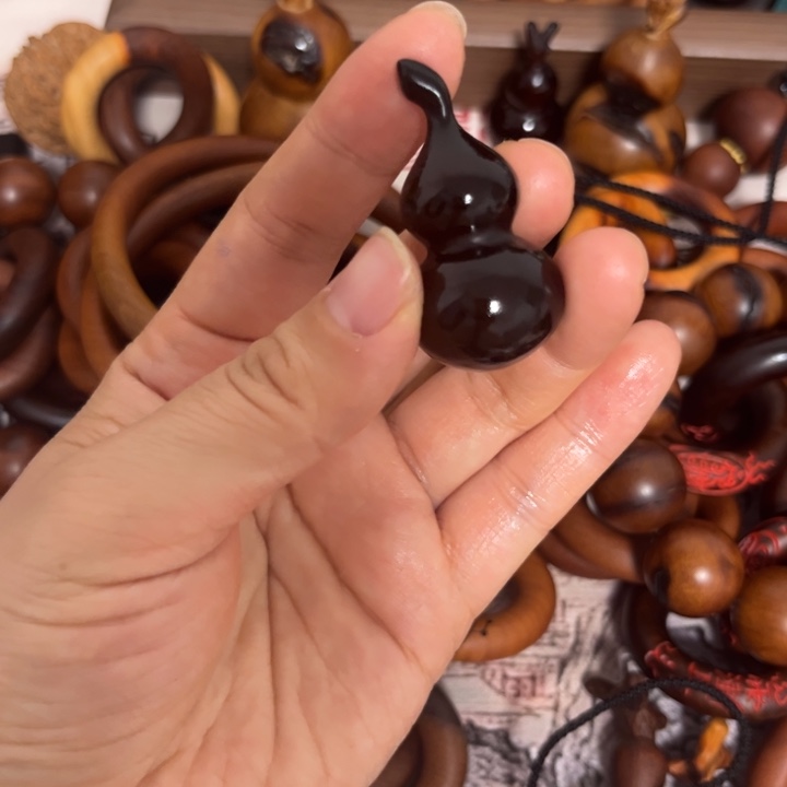 枣木主****）小葫芦玉化小葫芦