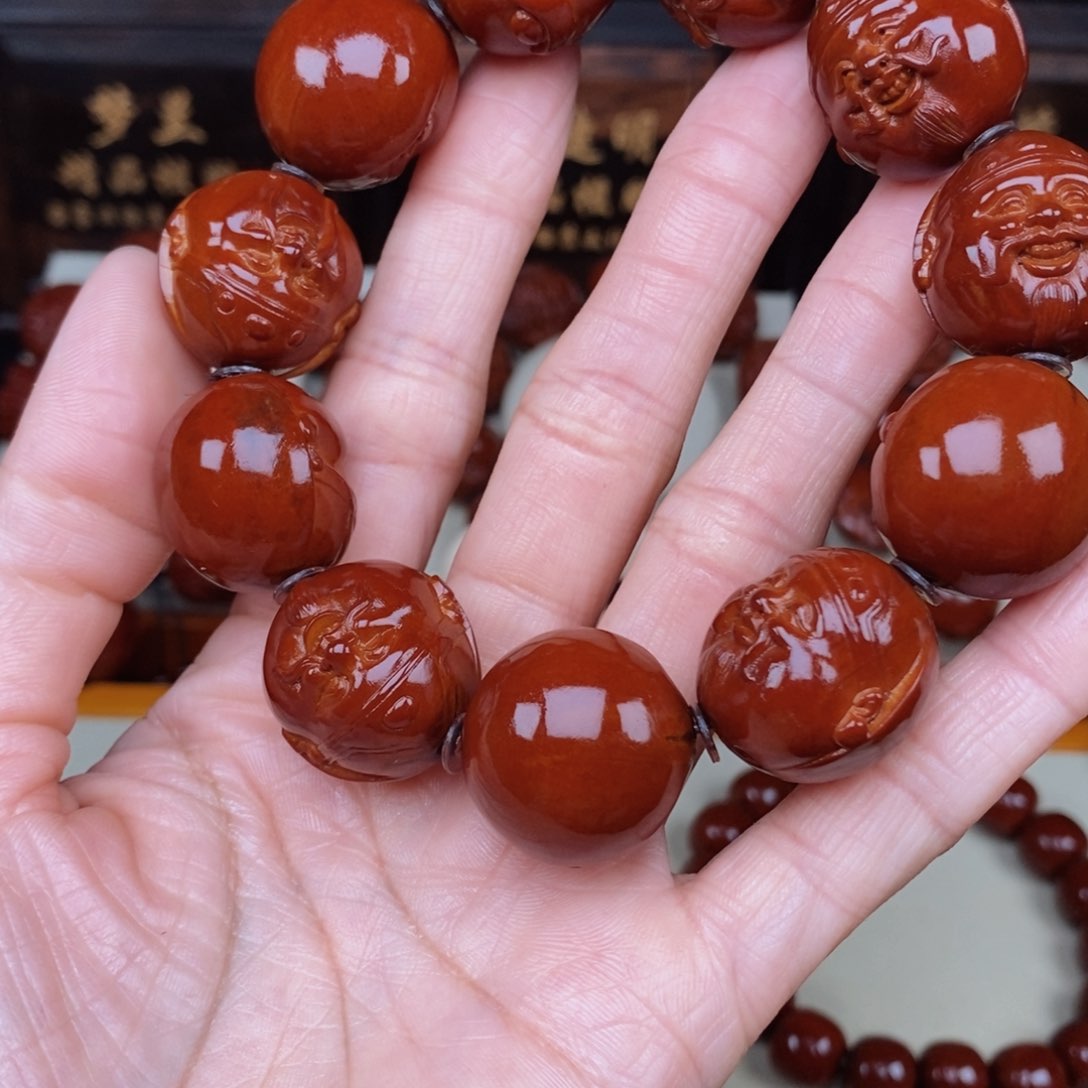 橄榄核手串军**涯财神，