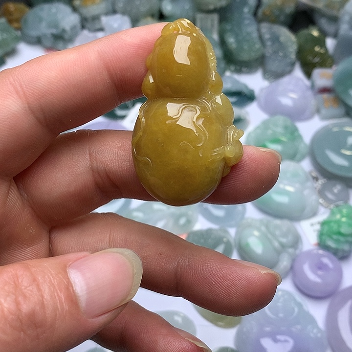 翡翠未镶嵌颈饰天然翡翠