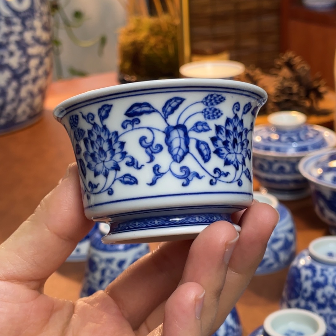 艺***橙雍牧堂缠枝纹主人杯