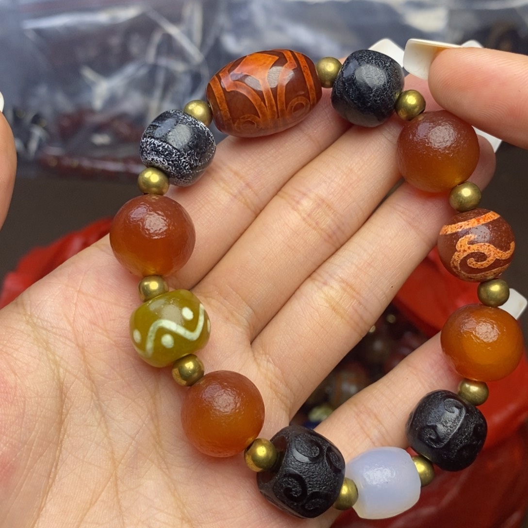 玛瑙/玉髓颈饰未镶嵌