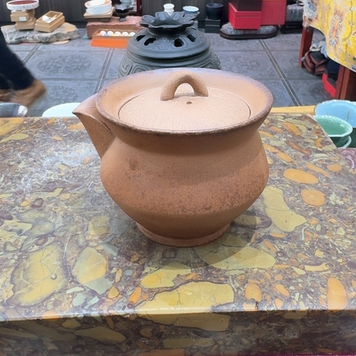 陶烧宝瓶一个，瓷。。。