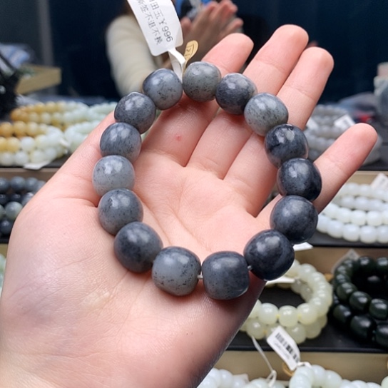 未镶嵌和田玉手链