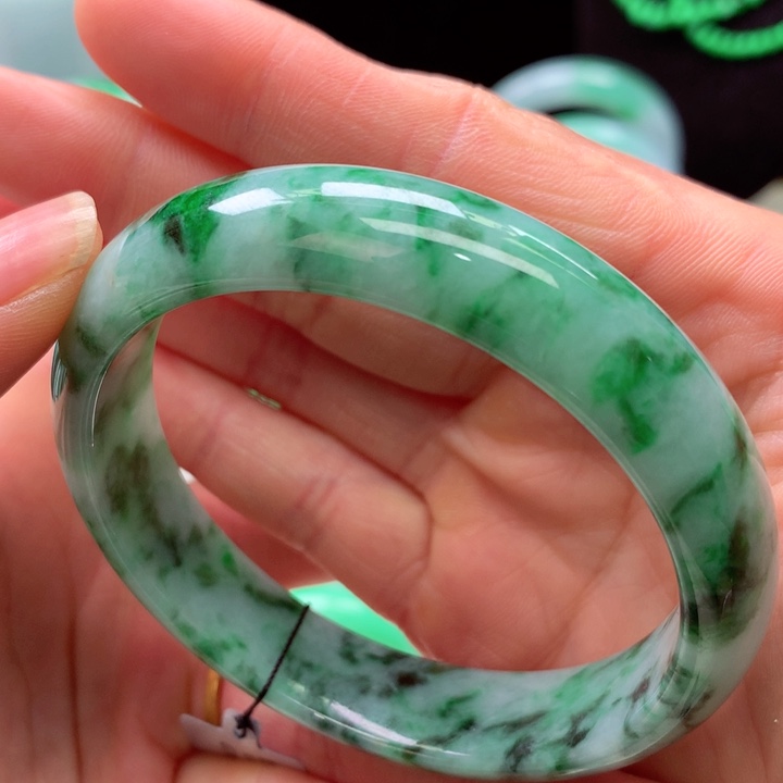 【闪购商品】翡翠手镯未镶嵌天然翡翠手镯
