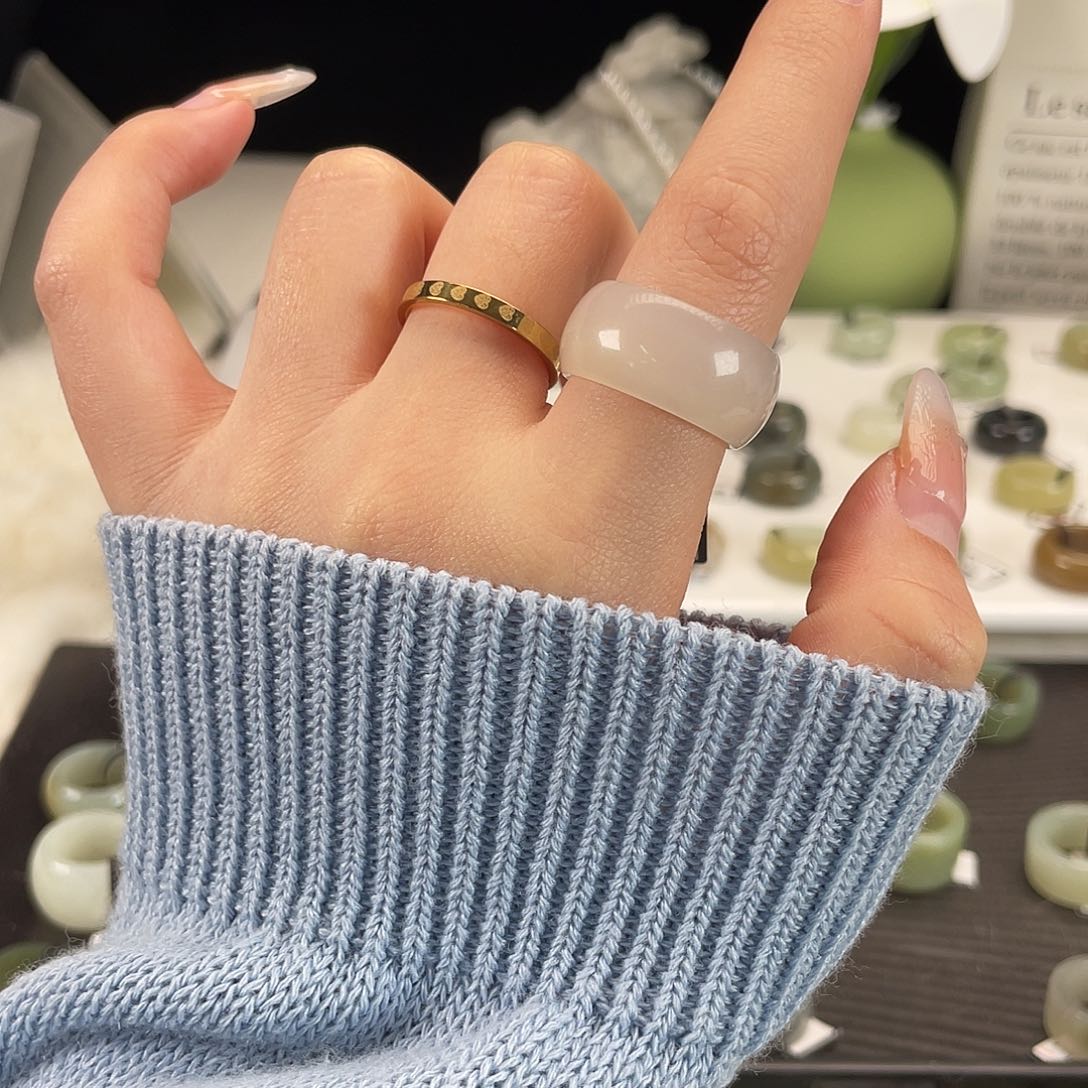 和田玉未镶嵌戒指h19冰白轮胎18.7不退换