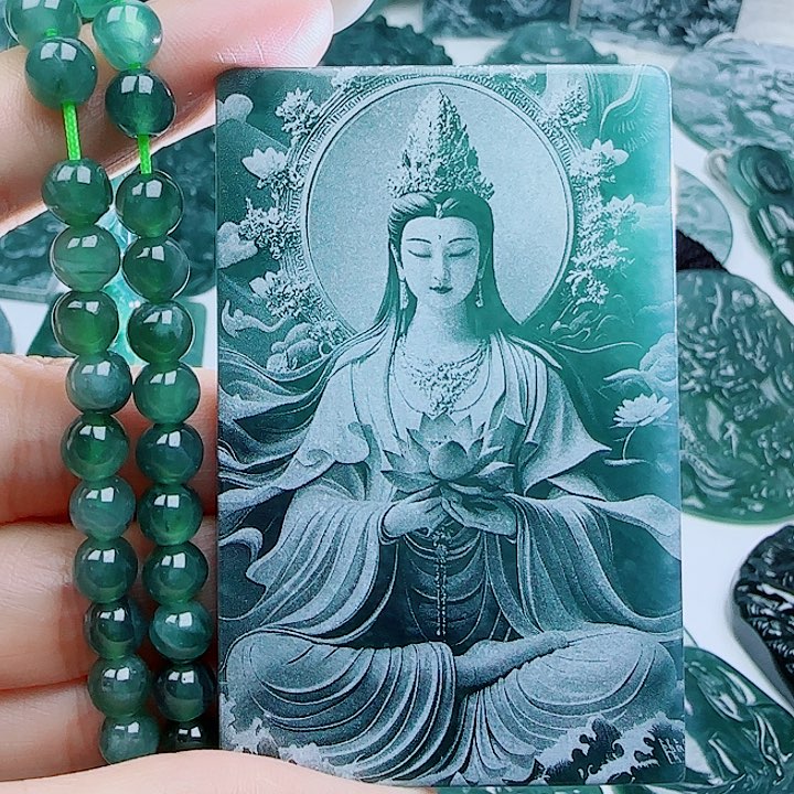 翡翠未镶嵌颈饰多样性发货天然的A货翡翠