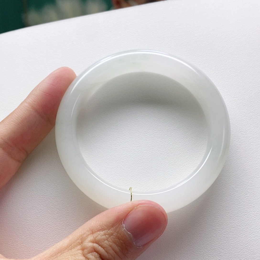 石英岩玉手镯未镶嵌?****55+