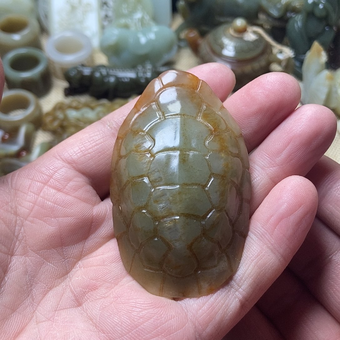 和田玉挂件未镶嵌上****荣