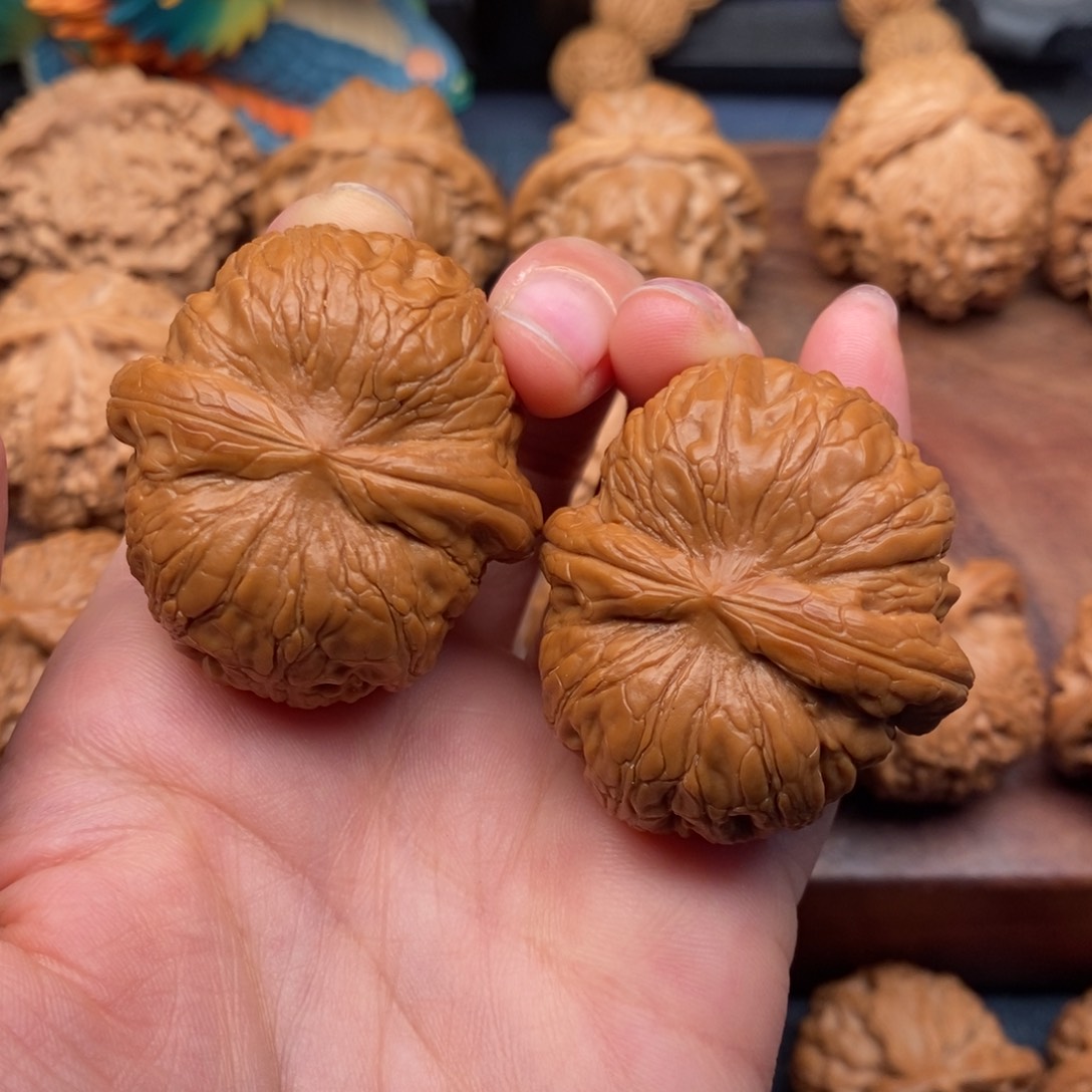 文玩核桃把件42精品精配，平谷元宝