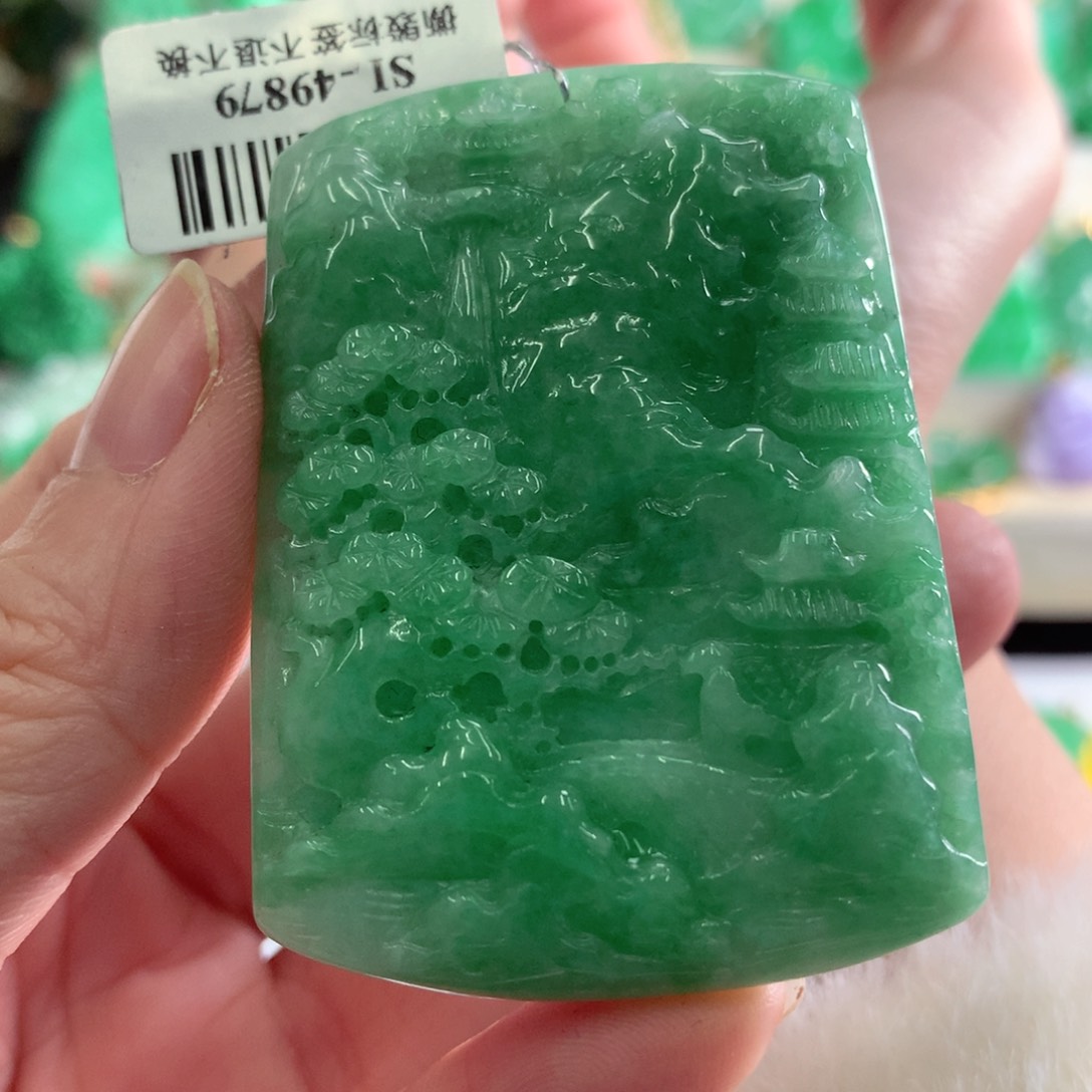 翡翠吊坠(不含链)18K金镶嵌