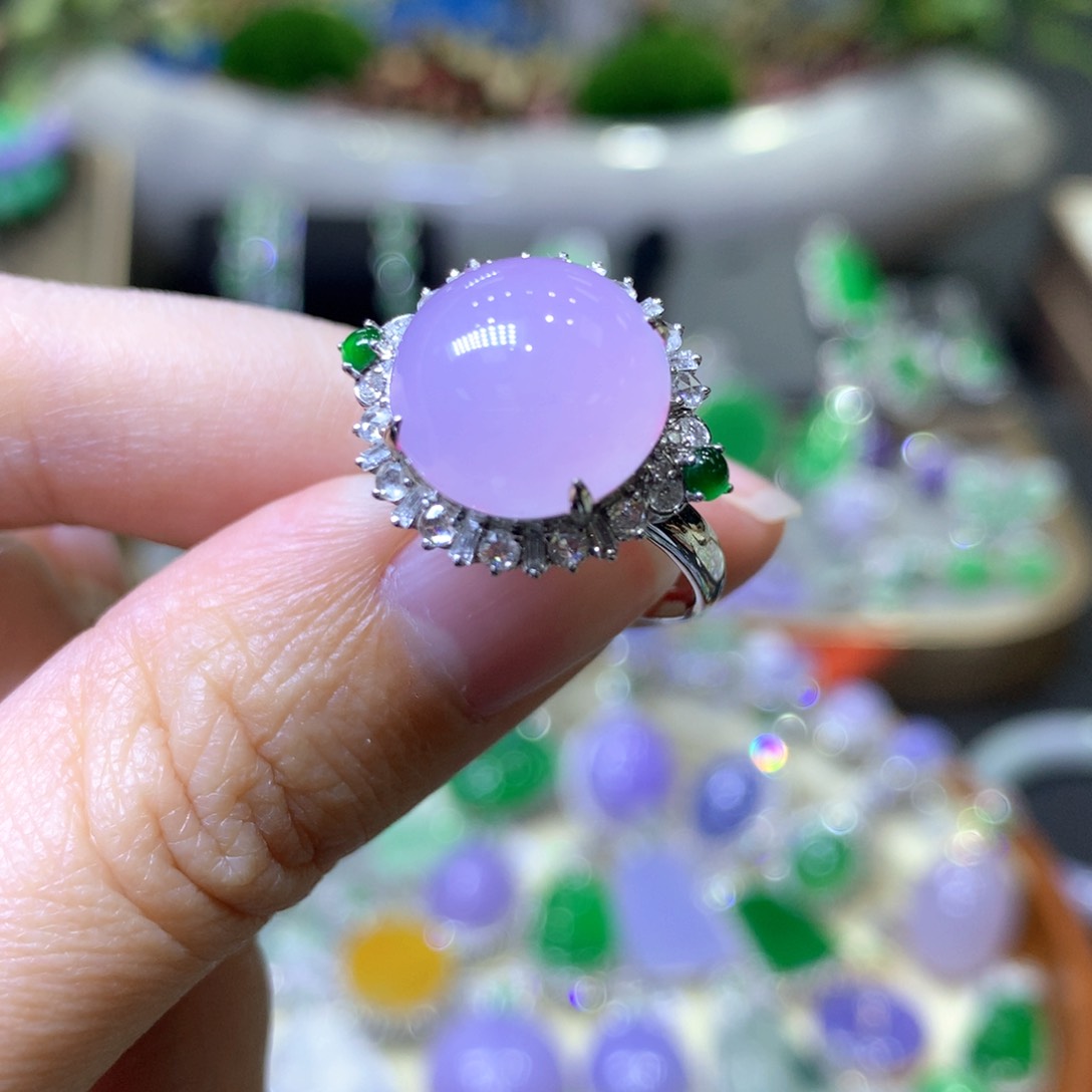 【闪购商品】翡翠颈饰18K金镶嵌翡翠吊坠项链