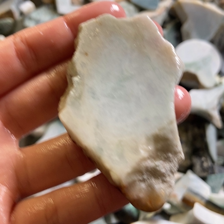 翡翠颈饰未镶嵌天然翡翠