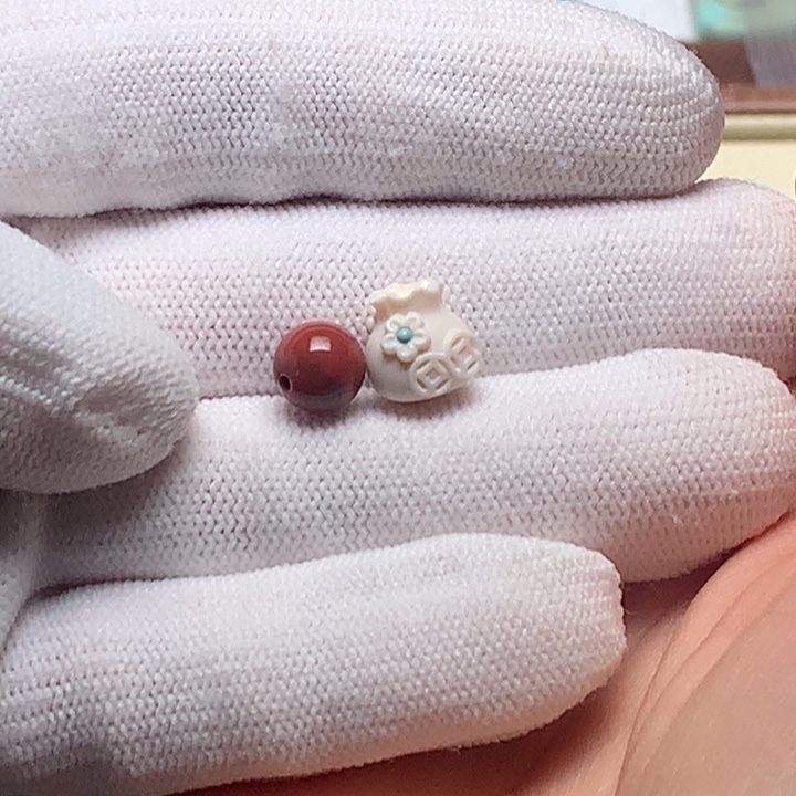 南红玛瑙未镶嵌珠宝奇石