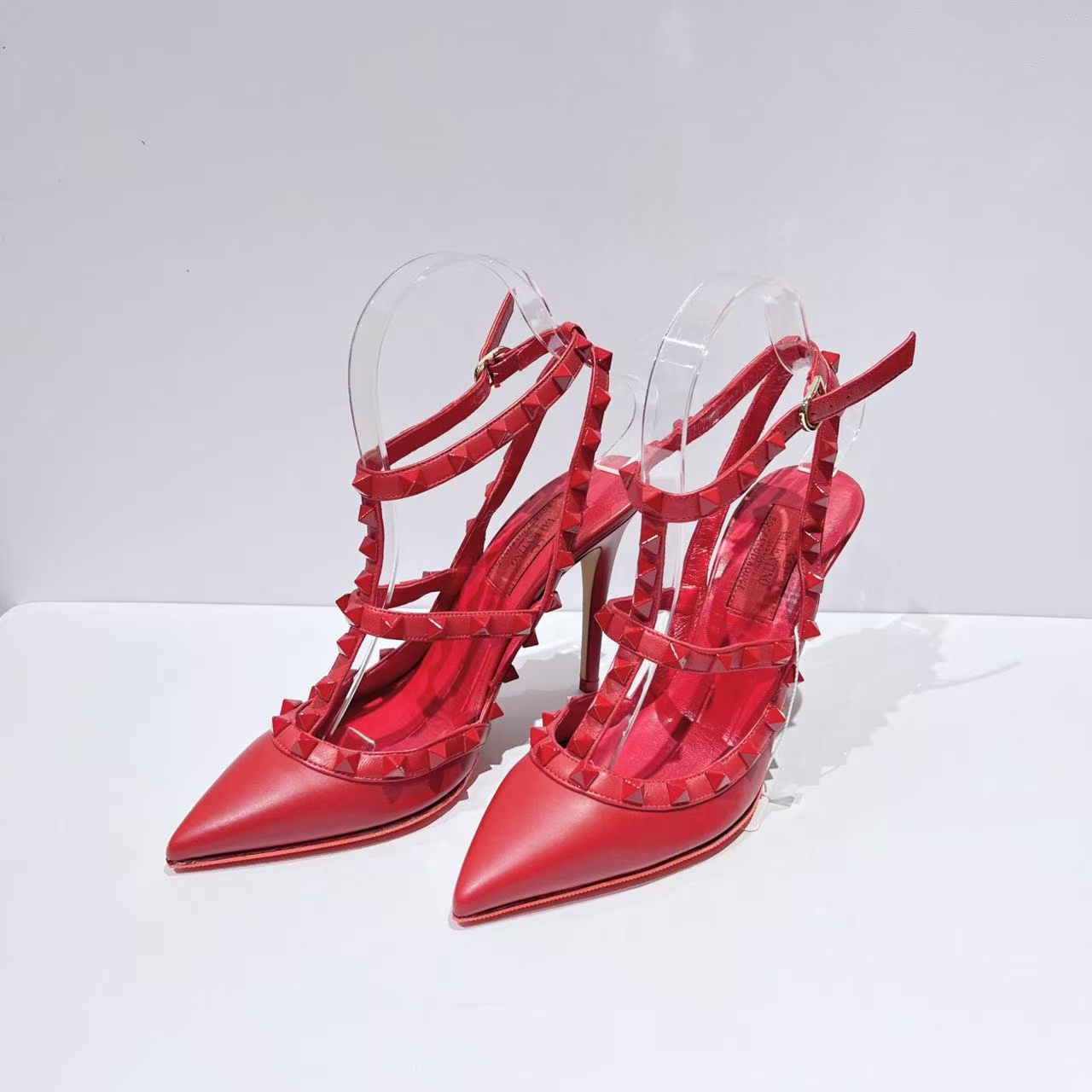 99新 Valentino/华伦天奴 高跟鞋/35.5码/跟高10cm/LZ0103V999