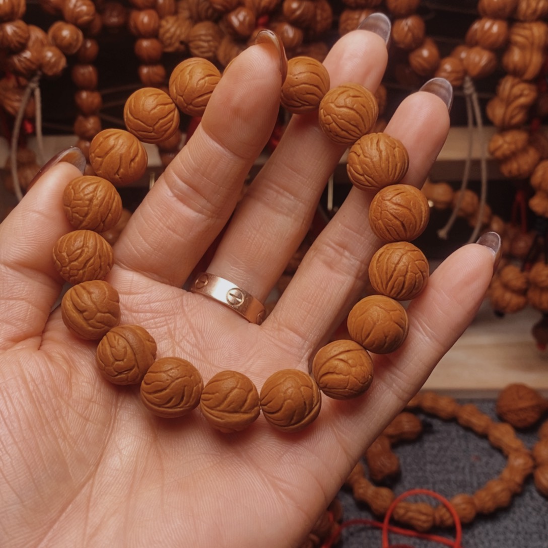 桃核吊坠龙纹桃枭