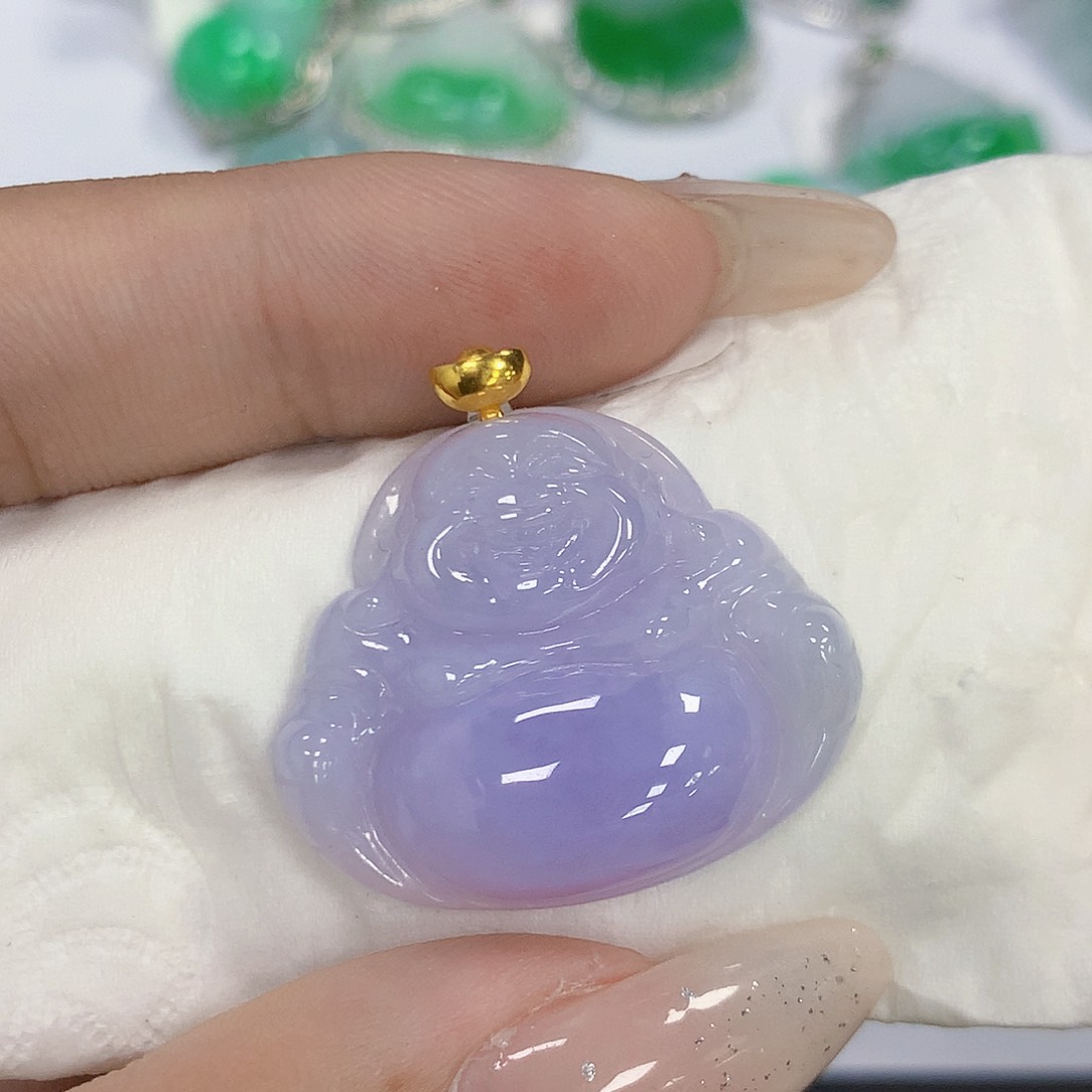 颈饰18K金镶嵌翡翠