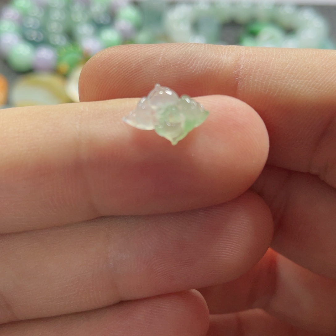 未镶嵌戒指翡翠翡翠