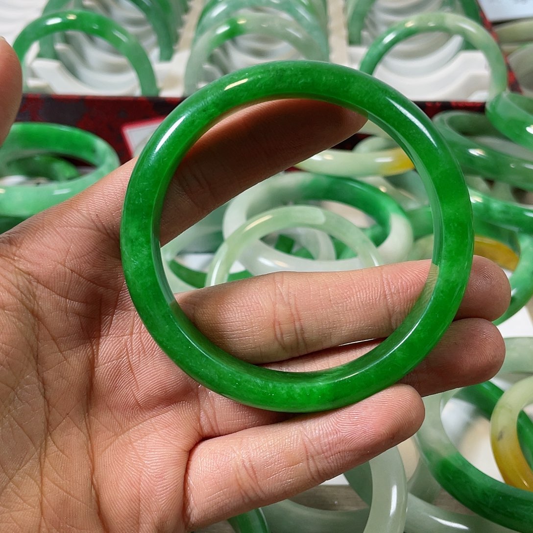 翡翠未镶嵌手镯翡翠手镯翡翠手镯