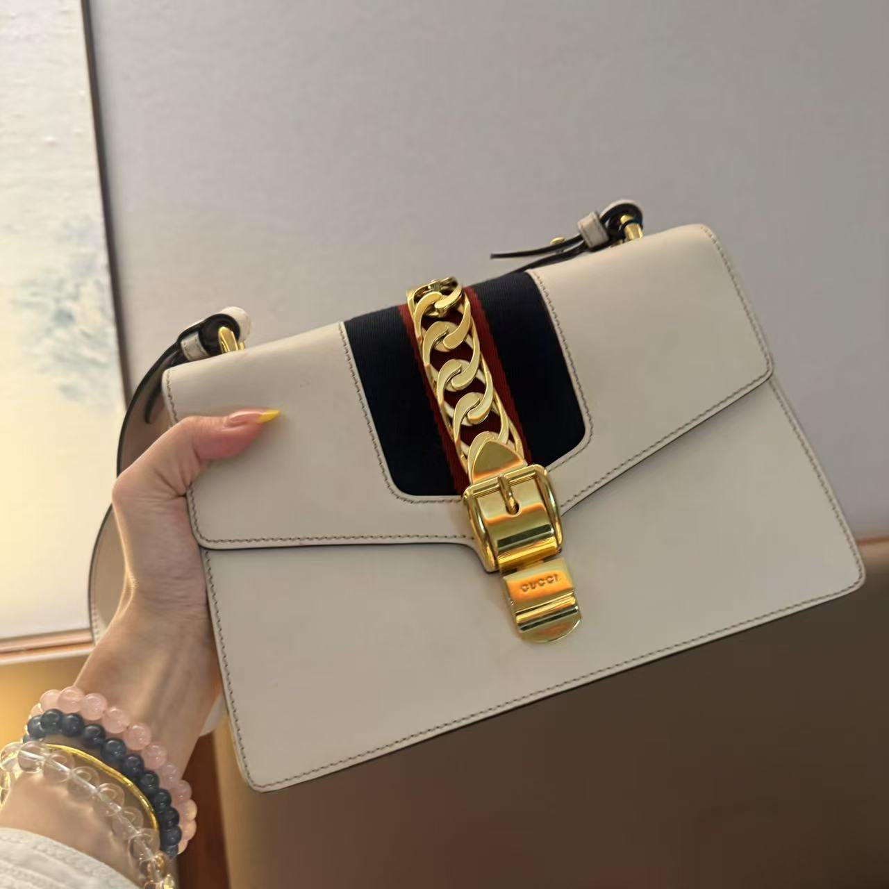 95新 GUCCI/古驰 古驰 白色塞尔维亚/二奢包包