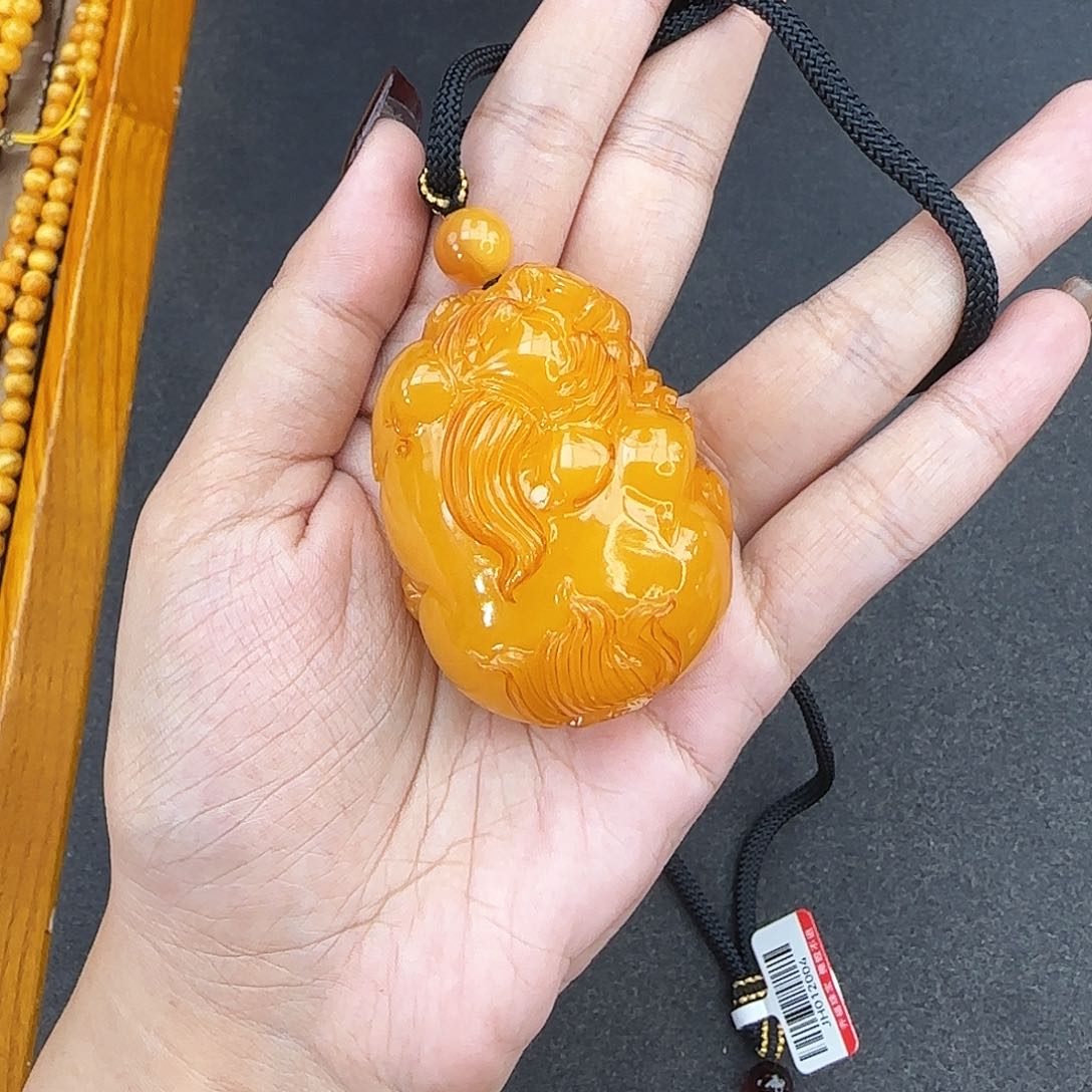 琥珀颈饰未镶嵌吊坠