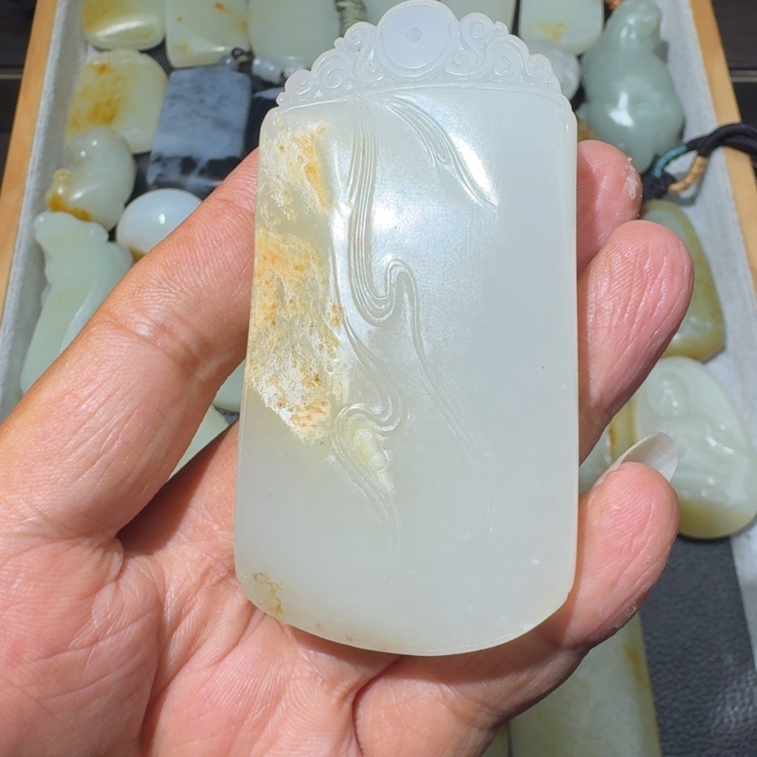 和田玉未镶嵌颈饰