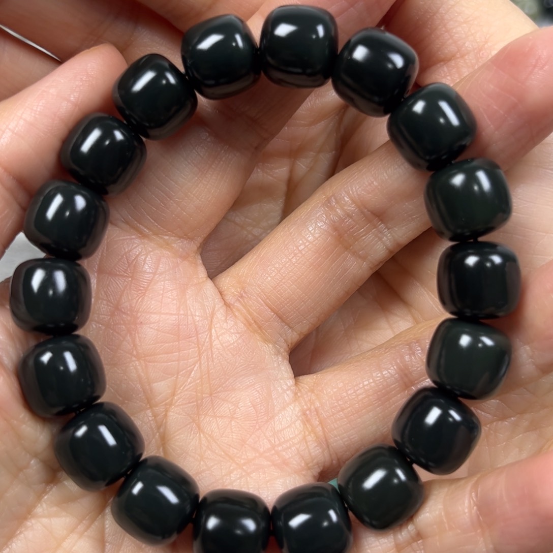 和田玉手串未镶嵌卡12老形珠珠宝级