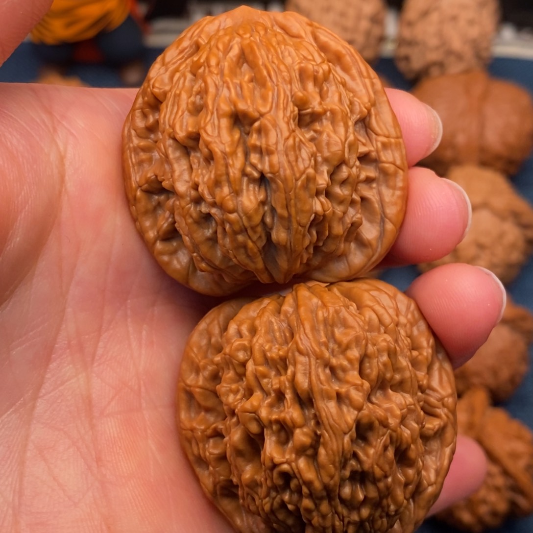 文玩核桃把件40全品精配虎头