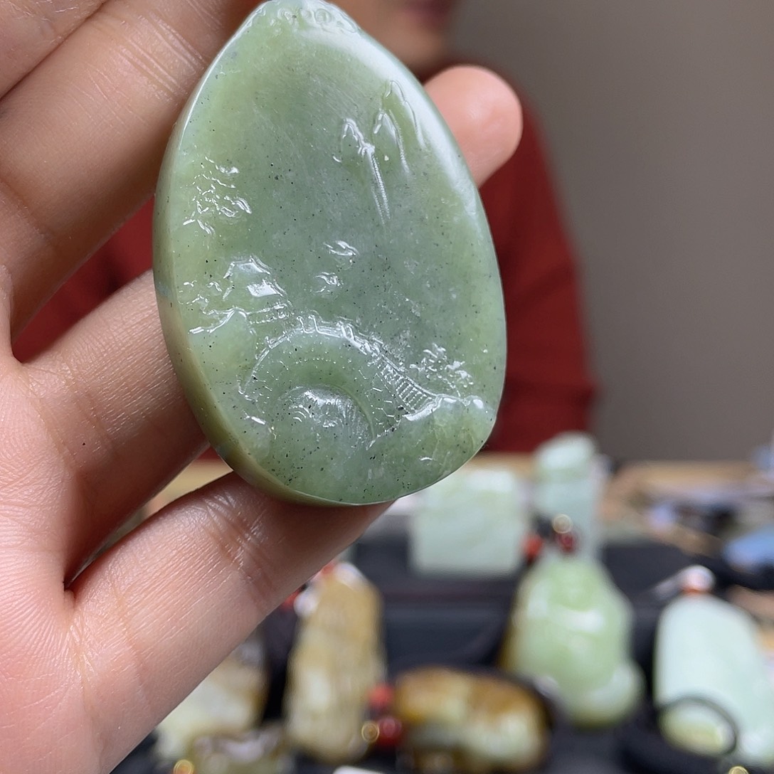 和田玉未镶嵌颈饰