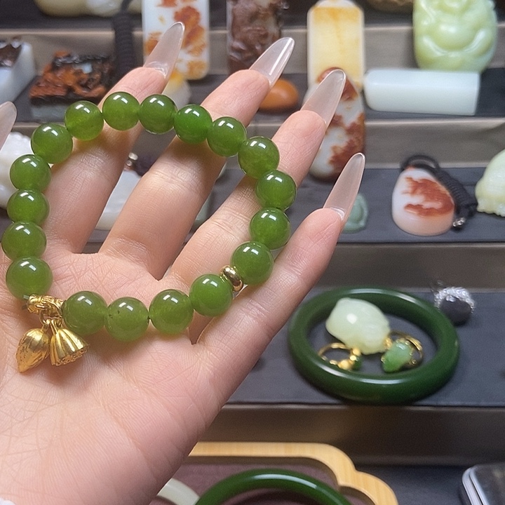 和田玉未镶嵌项链