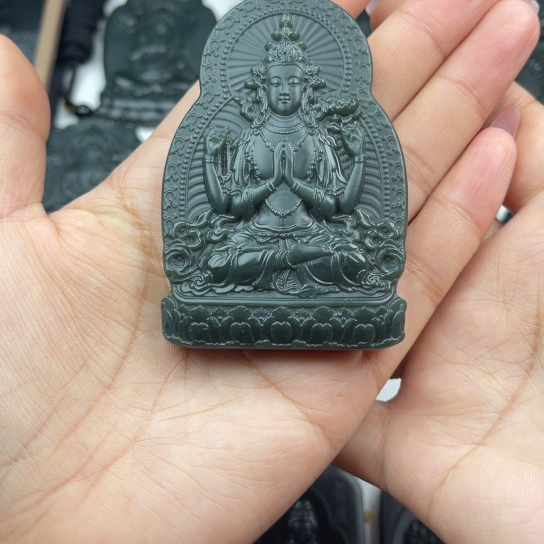 和田玉颈饰未镶嵌大*