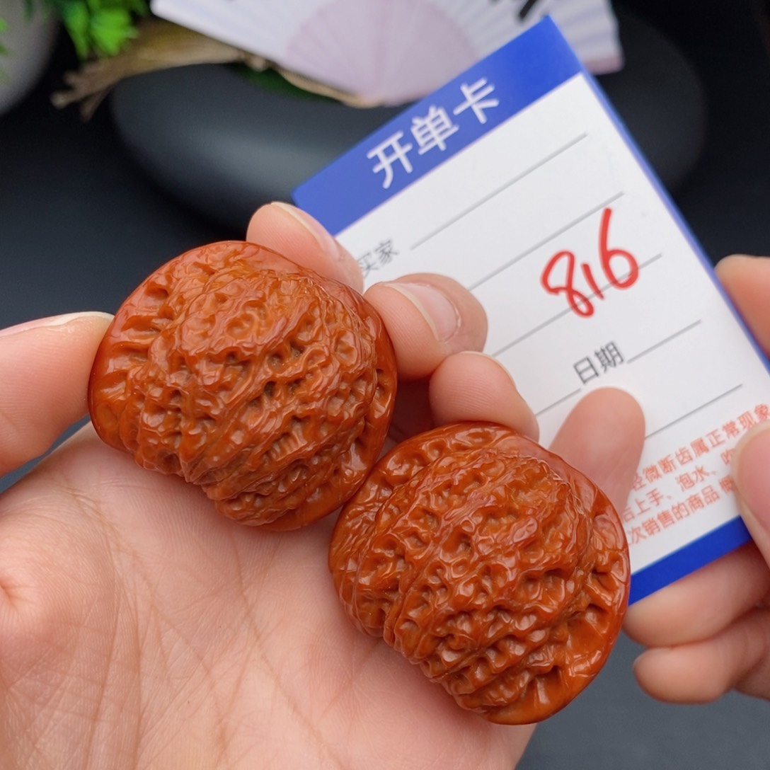 文玩核桃把件38血麒麟816