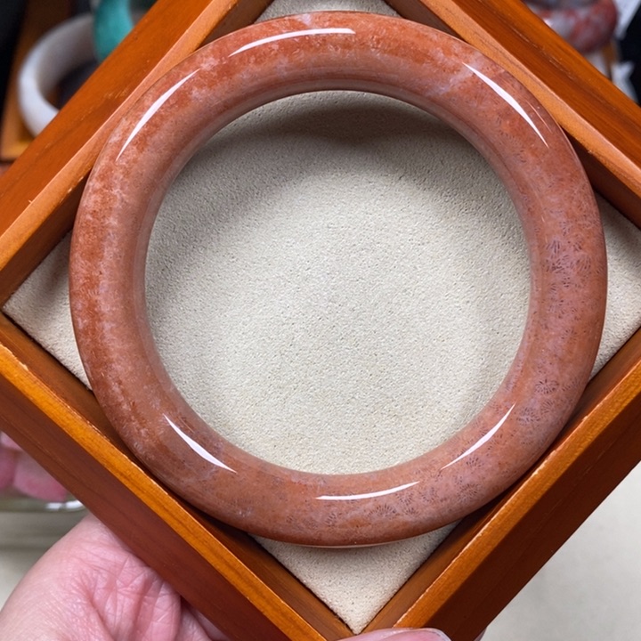 硅化珊瑚（珊瑚玉）手镯未镶嵌