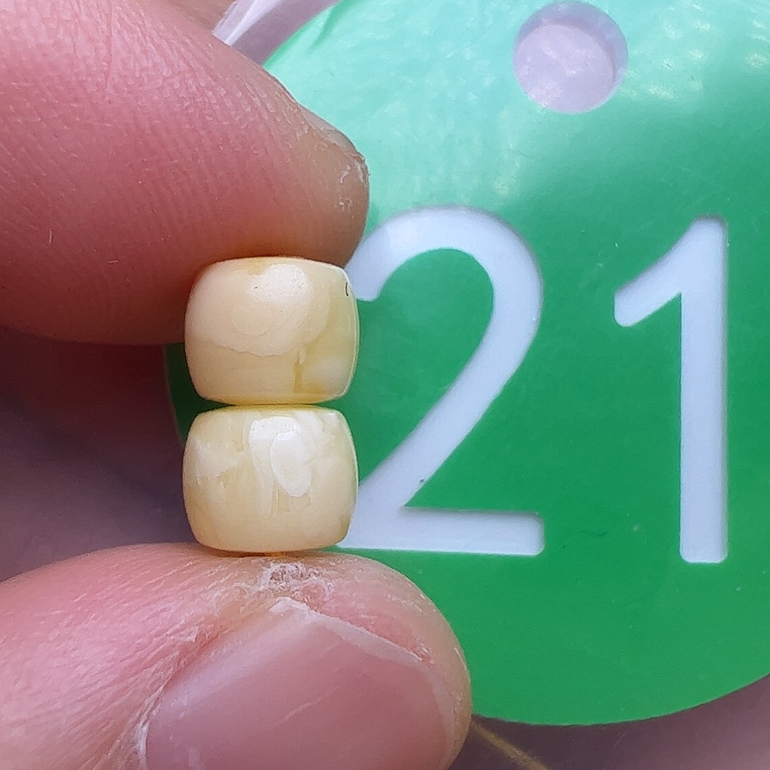 蜜蜡未镶嵌珠宝奇石6.3m m