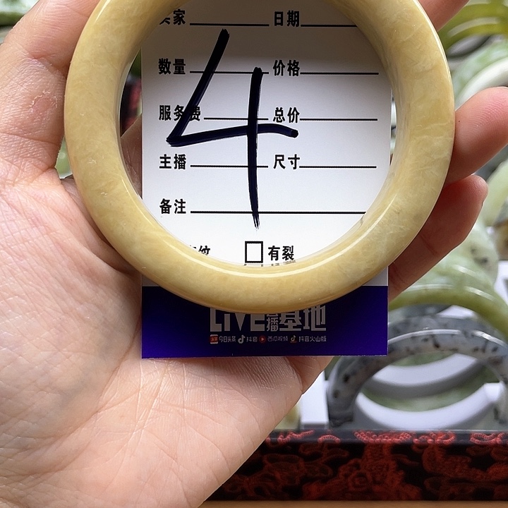 蛇纹石玉手镯合金鸭*儿