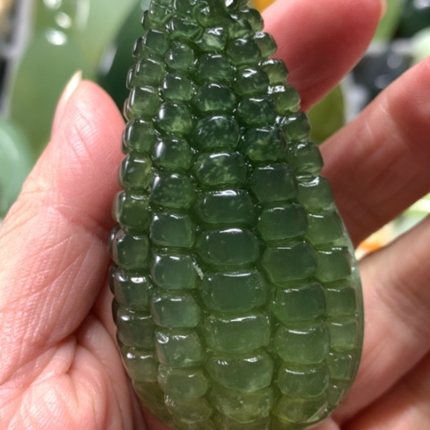 蛇纹石玉未镶嵌手把件