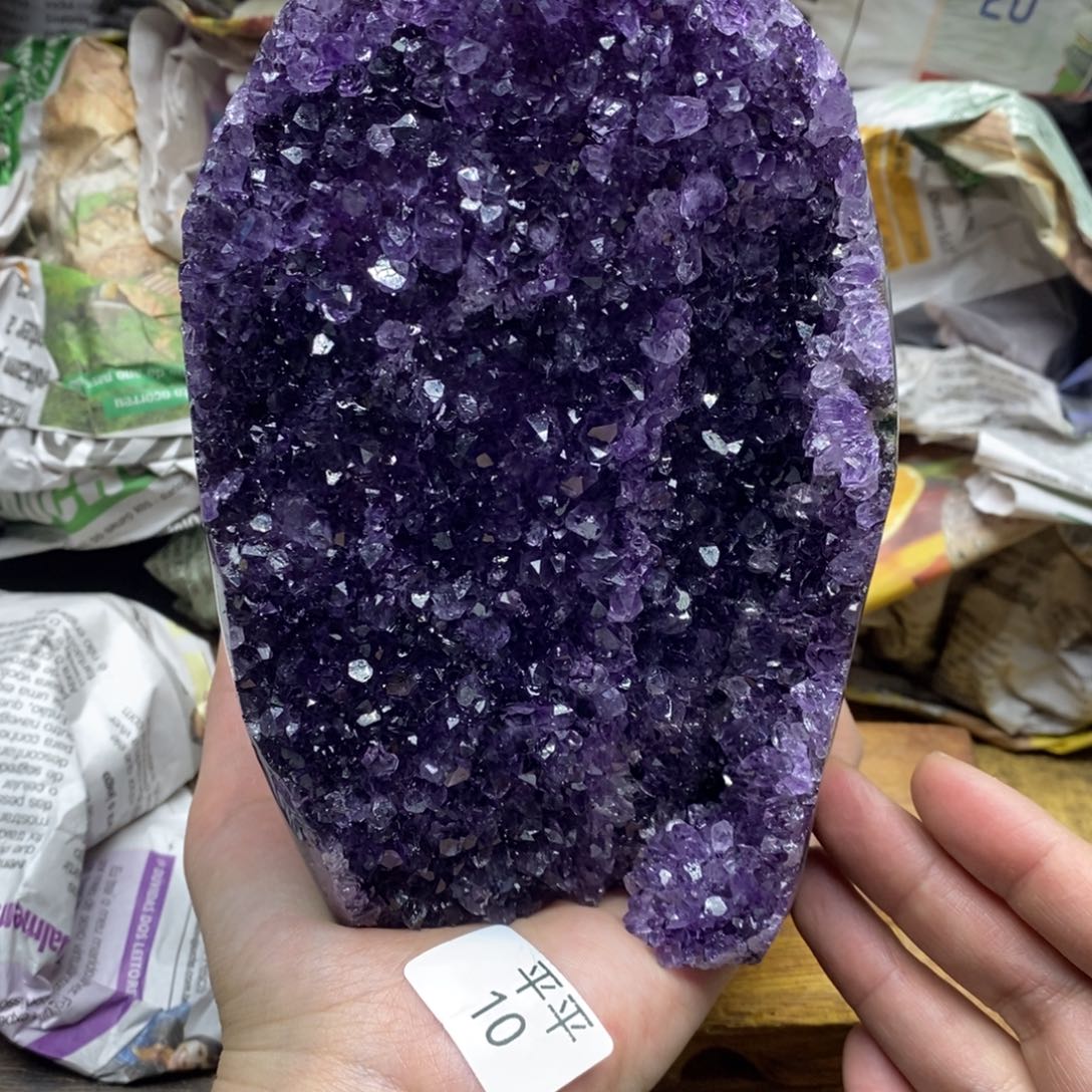 紫晶乌拉圭未镶嵌