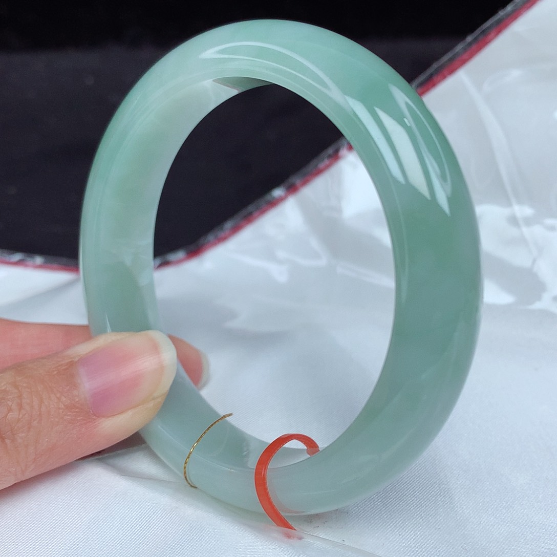 翡翠手镯未镶嵌洋*满58圈3356