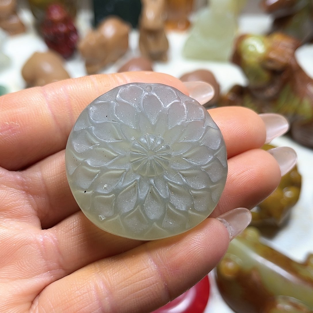 白玉菩提吊坠白玉菩提吊坠