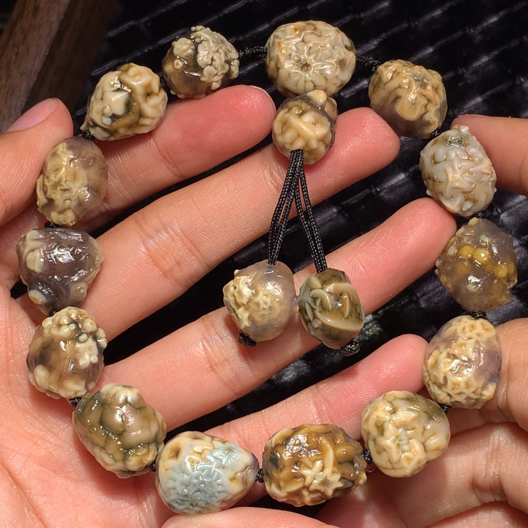 未镶嵌玛瑙/玉髓珠宝半成品闲**步