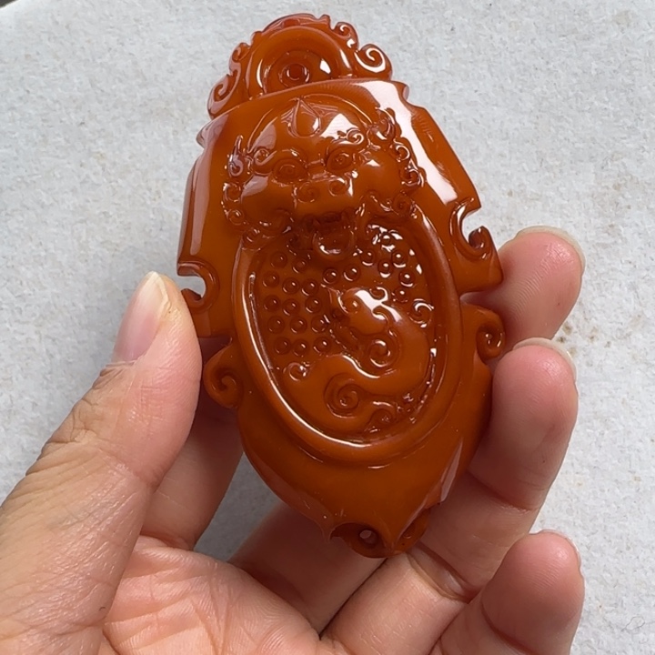 未镶嵌蜜蜡珠宝奇石