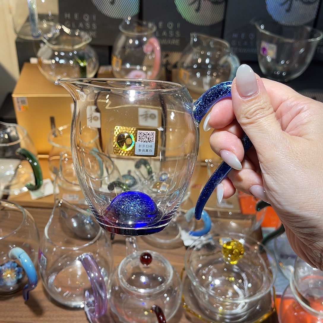 狮***性禾器怡然斑斓宝蓝金