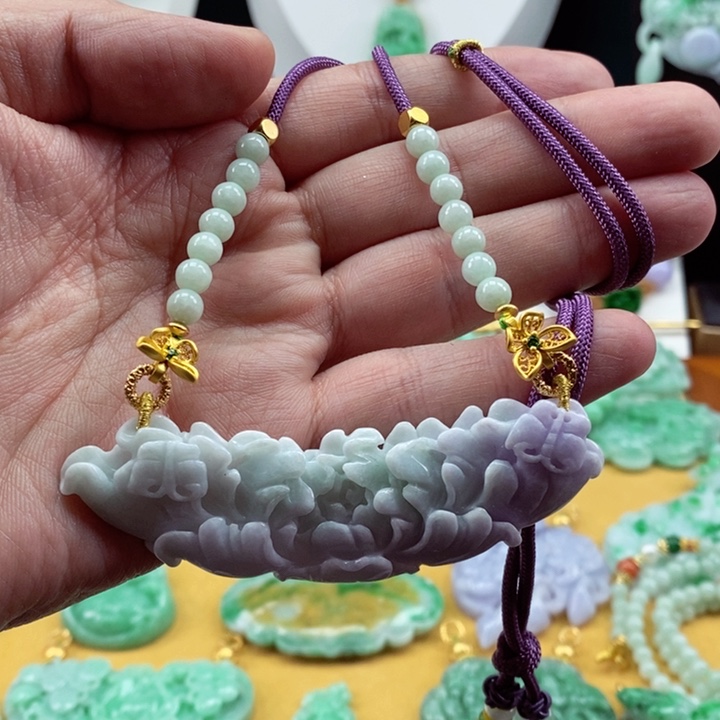 翡翠颈饰未镶嵌翡翠吊坠挂件