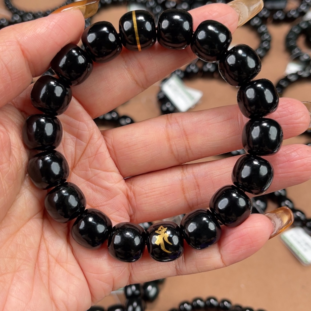 和田玉未镶嵌手串