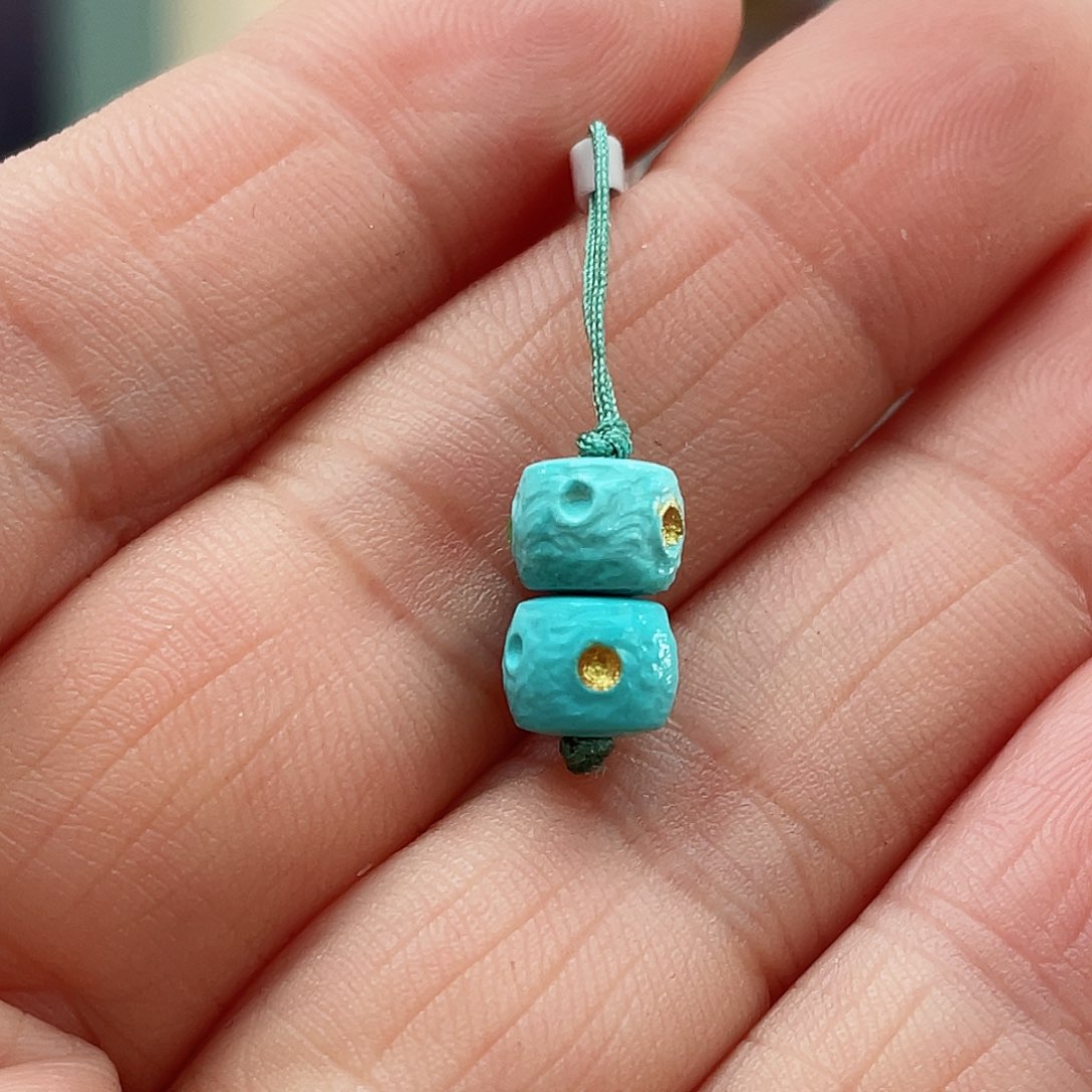 绿松石颈饰未镶嵌