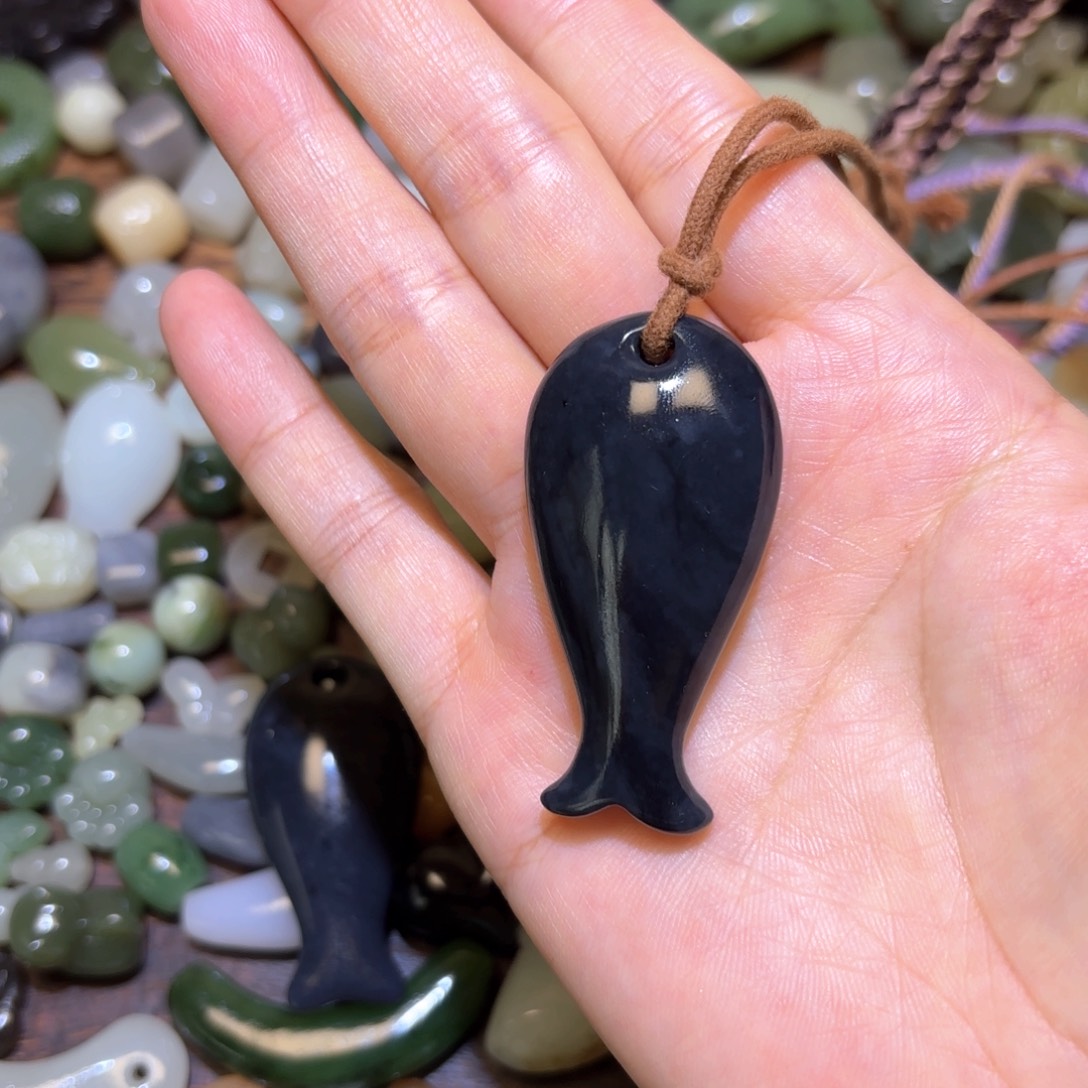 海***瀚和田玉未镶嵌珠宝半成品