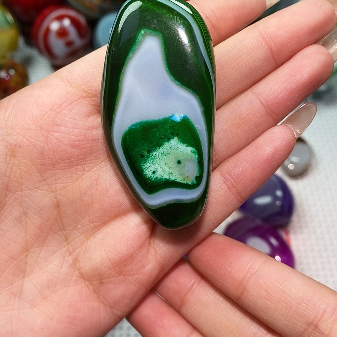 绿***翡玛瑙/玉髓未镶嵌珠宝奇石