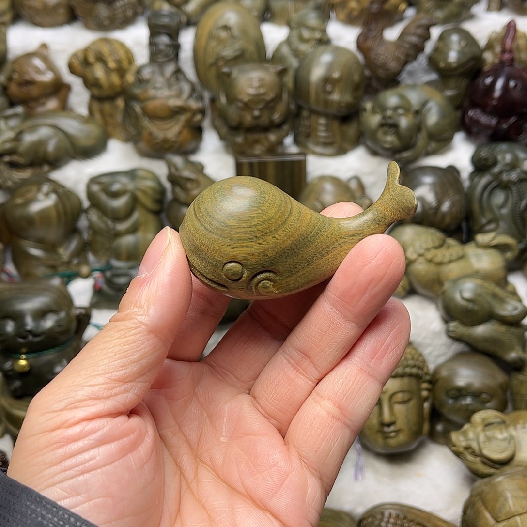 维腊木（绿檀）玉**?鲸鱼香插